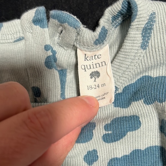 Kate Quinn ruffle sleeve onesie - Picture 3 of 6